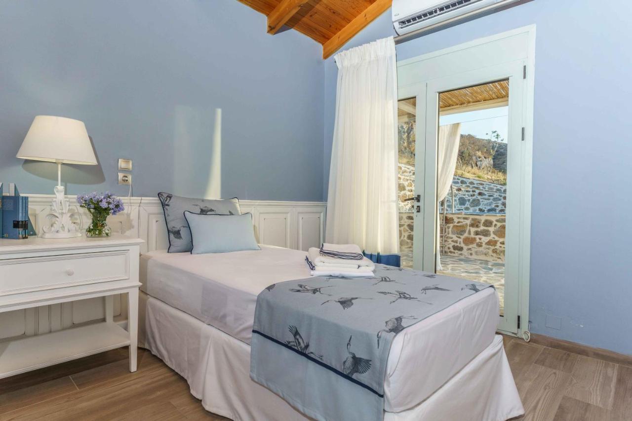Villa Simantiri Pombia Eksteriør bilde